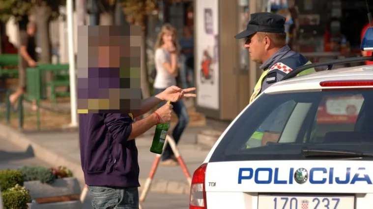 Policija u Karlovcu i Vojniću presrela pijane vozače - obojica u kategoriji 2+ promila, trijeznili se u postaji