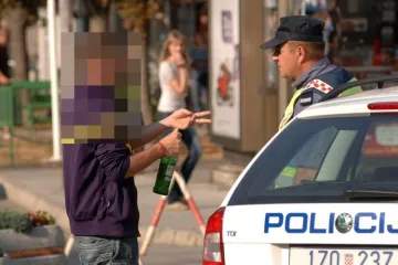 Policija u Karlovcu i Vojniću presrela pijane vozače - obojica u kategoriji 2+ promila, trijeznili se u postaji
