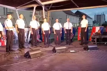Klapa Sveti Juraj Hrvatske ratne mormarice u Križevcima