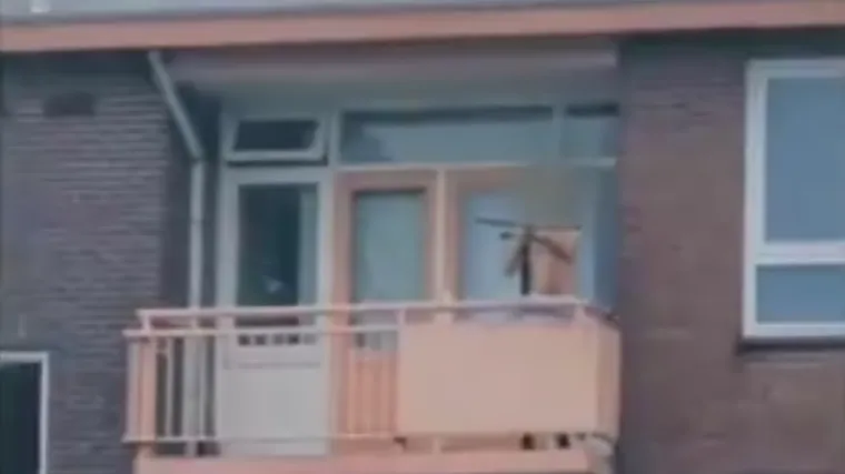 VIDEO Napad u Nizozemskoj: Muškarac samostrelom s balkona pucao po prolaznicima. Ubijeno je dvoje ljudi