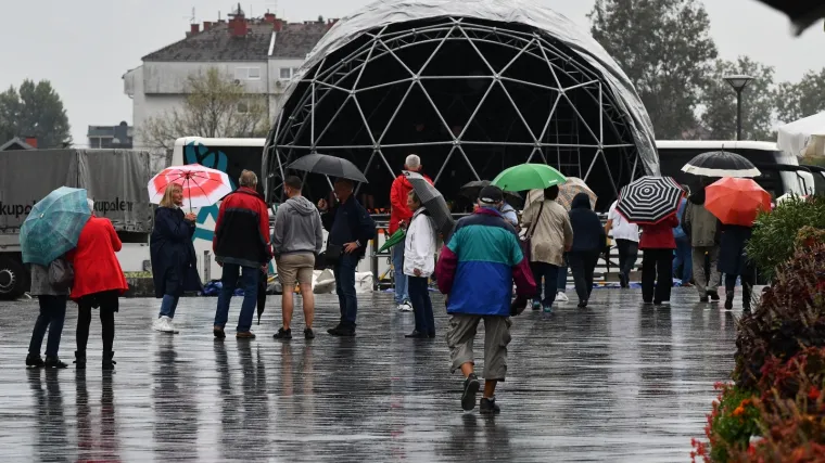 Stigle su nam jesenske prilike. Dosad je bilo tmurno i ki&scaron;ovito, ali vikend ipak počinjemo povoljnije