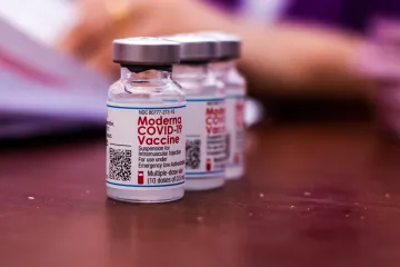 Zdravstveni djelatnici greškom cijepili ljude Modernom kojoj je istekao rok