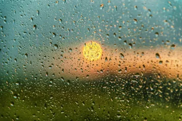 Danas u većem dijelu zemlje oblačno, moguć i poneki pljusak. Od utorka računajte na pretežno sunčano vrijeme, evo do kada