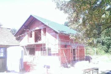 Pomoć Karlovačke županije: &Scaron;esnaest mladih obitelji dobit će sredstva za gradnju ili obnovu kuća kako bi ostali živjeti na ruralnim područjima