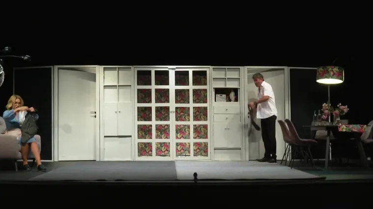 Svađaju se, viču, be&scaron;timaju i vole: Prva predstava u kojoj Vlaji igraju Vlaje