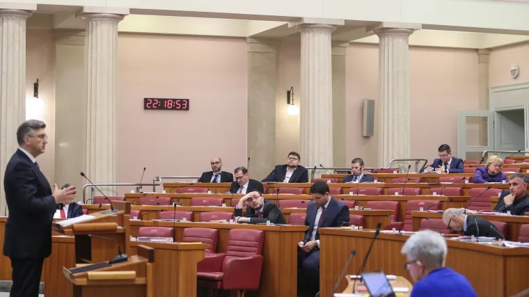 Odluka o zabrani pisanja ujedinila je vladajuće i oporbu: 'Ako je netko prekr&scaron;io ovlasti, neće imati za&scaron;titu'