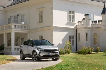 Stigao nam je novi Grandland: Najistaknutiji SUV ima odvažni dizajn, digitalni kokpit, ali i hrpu napredne tehnologije