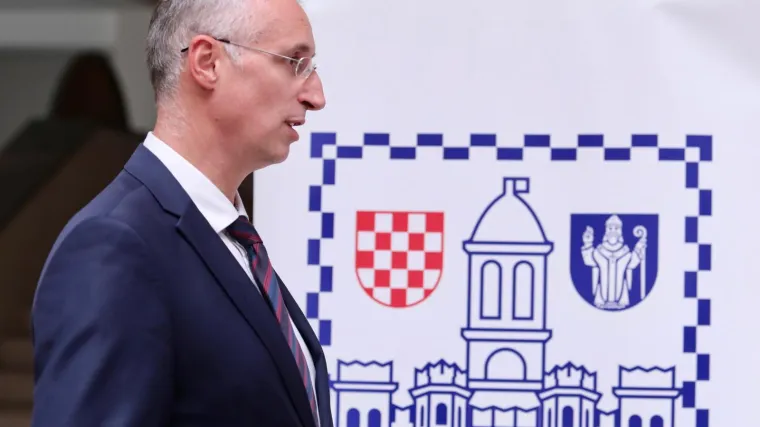 Vijećnici SDP-a nastavljaju s kritikama na račun Puljaka: '&Scaron;okantno ga je slu&scaron;ati kako bezočno laže'