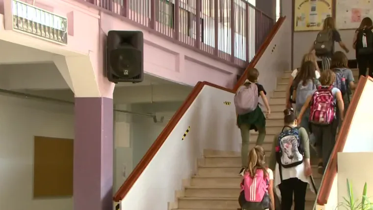 Svaka peta zaražena osoba je - učenik. Ravnateljica &scaron;kole: 'Situacija je dosta ozbiljna. Možda je tome doprinijela trenutna mjera oko samoizolacije učenika'