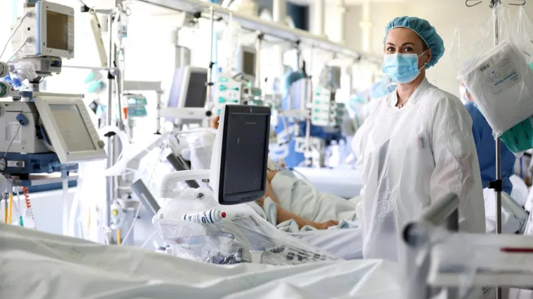 Preminulo je 15 osoba, danas imamo 837 novih slučajeva zaraze koronavirusom