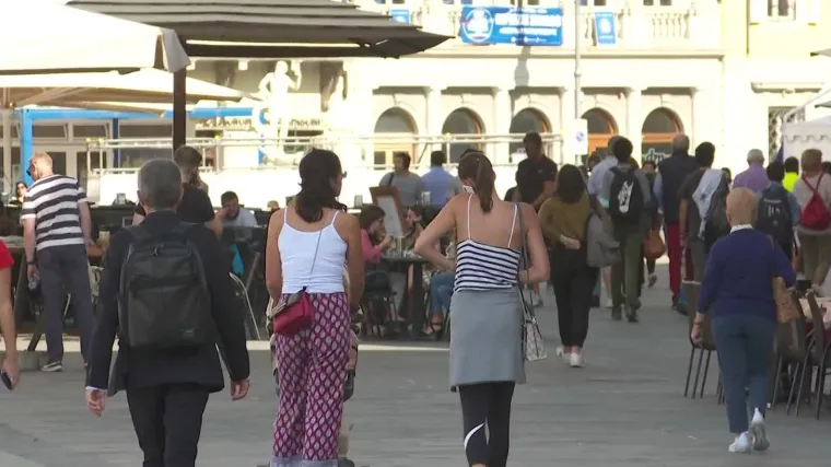 Direkt ima reportažu iz Trsta uoči uvođenja najstrožih mjera. Evo kako izgleda famozni Ponte Rosso: 'Znači bit će&scaron; prisiljen da se cijepi&scaron;'