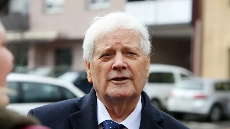 Fikret Abdić uhićen u BiH: 'Privodimo vas po zahtjevu Interpola Zagreb'