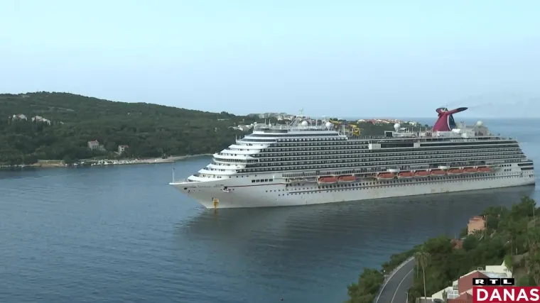 Kruzeri gu&scaron;e gradove diljem Mediterana. Ipak, s ove strane Jadrana dosjetili su se, goste su poslali dalje na kopno