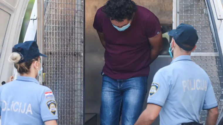 Roditelji preminulog dječaka (15) koje se sumnjiči za zanemrivanje dovedeni na sud: Određen im je istražni zatvor od mjesec dana