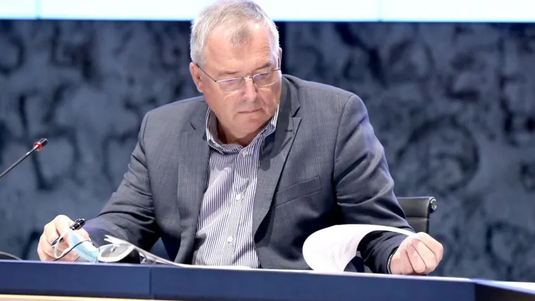 Danas imamo 1448 novih slučajeva, preminulo je 14 ljudi