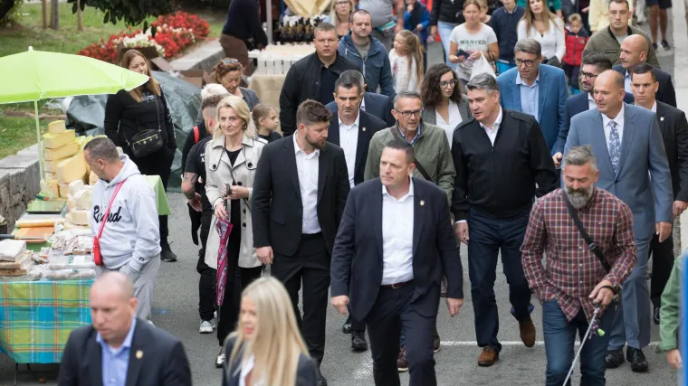 Nakon godinu dana pauze, na dobro poznatoj Fe&scaron;ti vina opet su se točile najukusnije kapljice: 'Moram vam reći, gu&scaron;ti su'