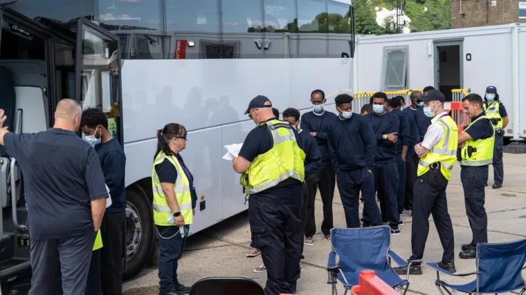 Albanska vlada negirala pregovore s Britanijom: 'Bogatije i veće zemlje bi trebale otvoriti svoja vrata migrantima'