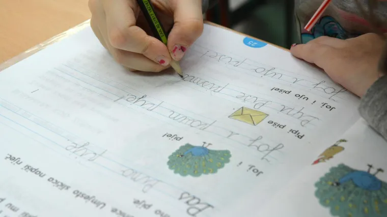 Učenici u Srbiji uče da hrvatski jezik ne postoji: 'Sve &scaron;to je iz Hrvatske je manje vrijedno čak i nepostojeće'