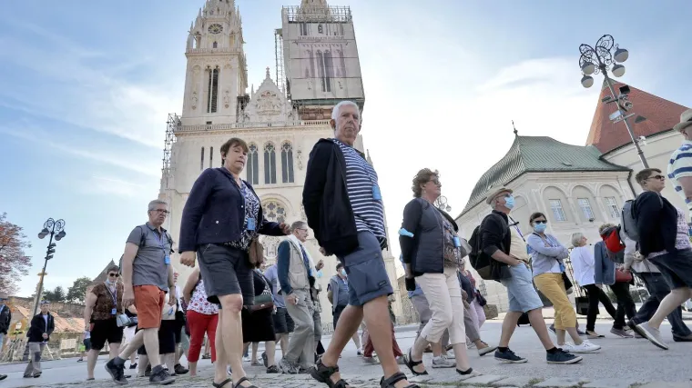 Ni koronavirus nije usporio trend: Novac koji gastarbajteri &scaron;alju u Hrvatsku prema&scaron;io zaradu od stranih turista