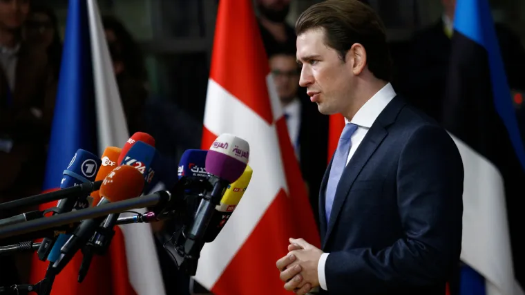 Austrijski kancelar Kurz pod istragom: Sumnjiči ga se za davanje mita, istražitelji pretresli zgrade njegove stranke