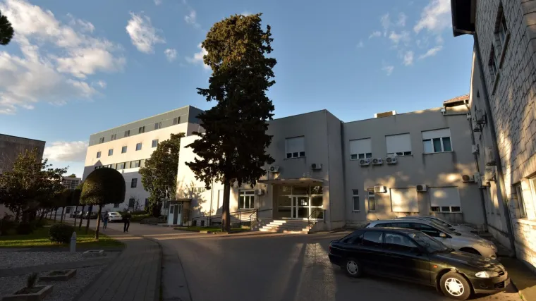 Preminuo 33-godi&scaron;njak u Zadru: 'Bio je potpuno zdrav prije korone, nije bio cijepljen'