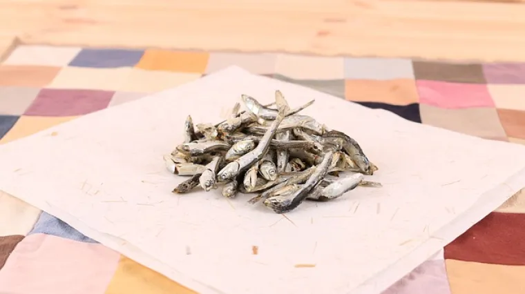 Kako slane inćune pripremiti?