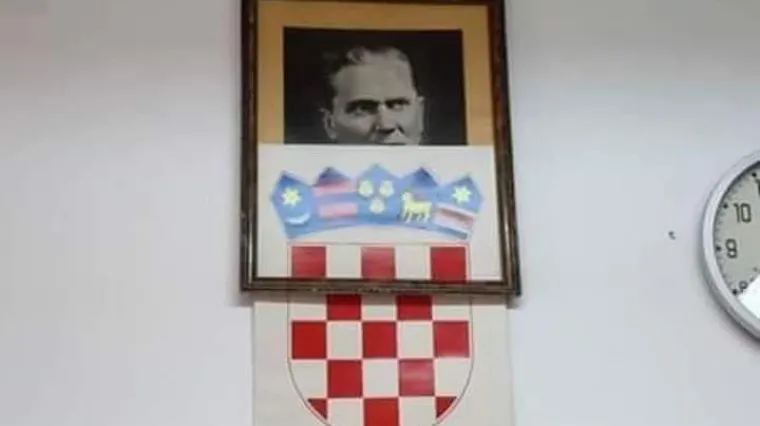 Popularna stranica na Facebooku poku&scaron;ala oraspoložiti građane nakon potresa: 'Stavi komad mesa u džep da te ćuko odmah nađe'