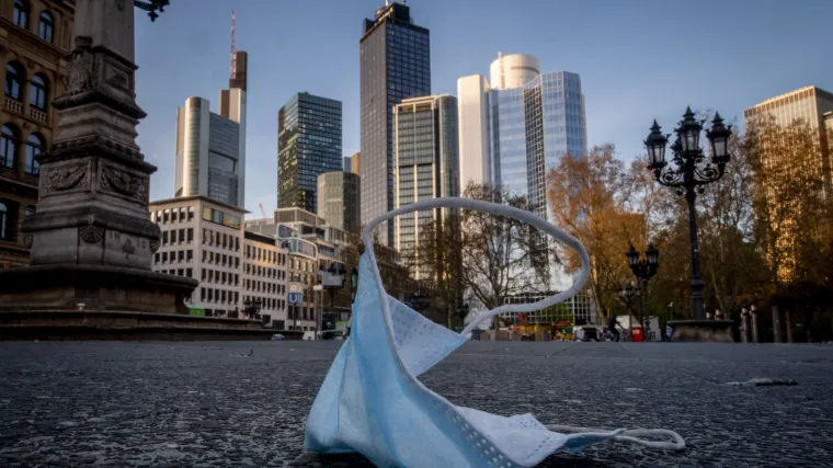 U ovoj zemlji od danas testovi na koronu vi&scaron;e nisu besplatni! Kritičari upozoravaju: Siroma&scaron;niji će neusporedivo vi&scaron;e ispa&scaron;tati