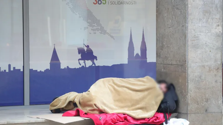 Porazna statistika: Na hrvatskim ulicama živi oko 2 tisuće beskućnika, u velikom siroma&scaron;tvu je jo&scaron; 10 tisuća osoba