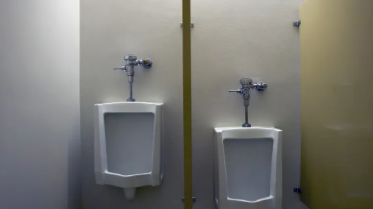 Ujutro u centru Zagreba: Dvojica se potukla u javnom WC-u. Jedan je te&scaron;ko ozlijeđen