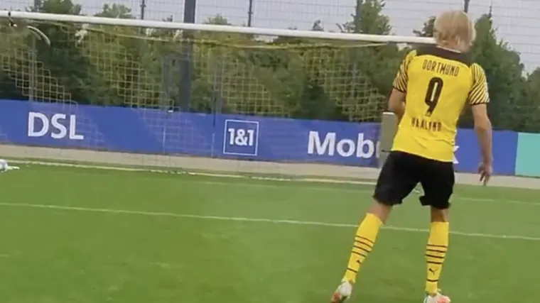 Haalandov nevjerojatni trik izazvao pomutnju na dru&scaron;tvenim mrežema: 'Ovo je stvarno kao i Ronaldinhovih pet prečki zaredom'