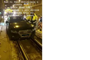 Barbara Kolar u četvrtak navečer stala je na cesti, HAK joj je morao pomagati.