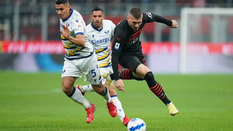 Milan slavio nakon velikog preokreta protiv Tudorove Verone, Kalinić izborio penal, Rebić iza&scaron;ao iz igre nakon 35 minuta