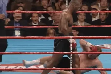 Ušao u ring s Tysonom, nakon dvije runde svega mu je bilo dosta, naprasno odustao od borbe i razbjesnio legendu