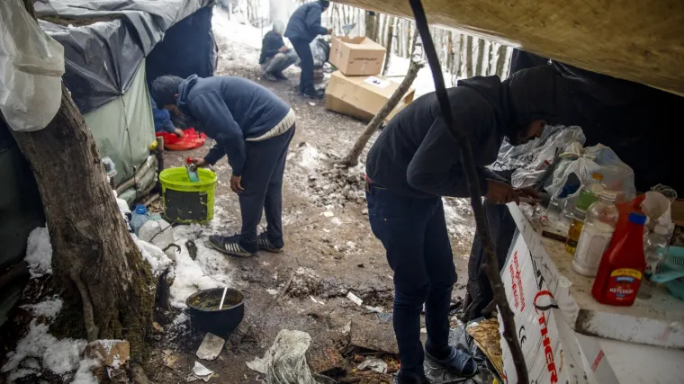 &Scaron;vicarska će pomoći BiH s ilegalnim migrantima, najavili izgradnju naselja za 6000 ljudi kod Bihaća