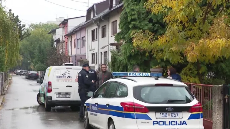 Zastra&scaron;ujući krici upomoć odjekivali su sinoć zagrebačkom Dubravom. 75-godi&scaron;nju ženu napali su i te&scaron;ko ozlijedili psi