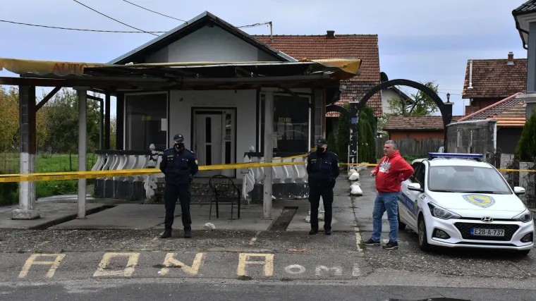 Tragedija u BiH! U požaru stradalo &scaron;est članova obitelji, među njima je dvoje djece: Sumnja se da su se ugu&scaron;ili ugljičnim monoksidom
