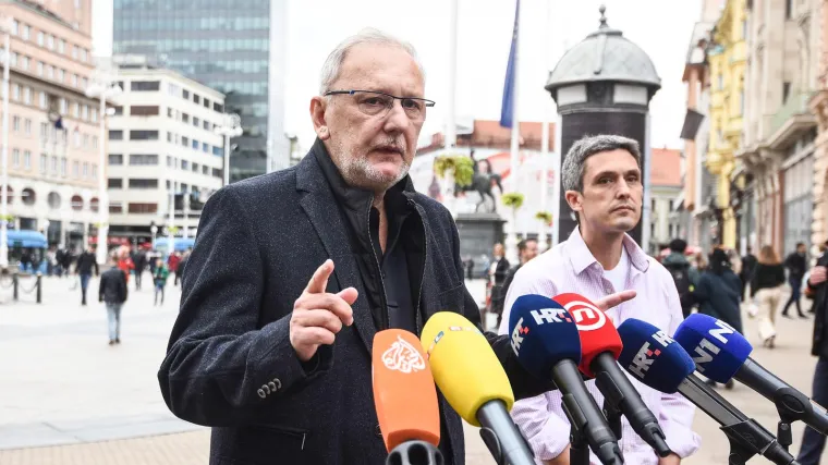 Božinovića pitali kad koristi službenu karticu: 'Karticu koristim samo kad mi žena dopusti. Službenu nemam'