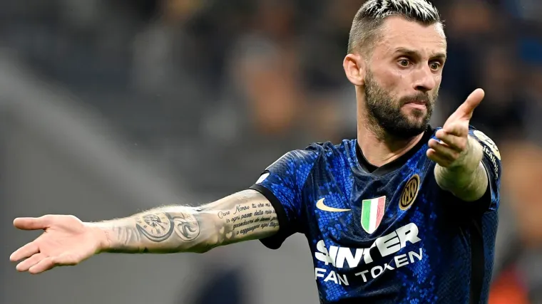 Jo&scaron; jedan velikan se uključio u utrku za Marcela Brozovića: 'U Italiji misle da zbog toga nije produžio ugovor s Interom'