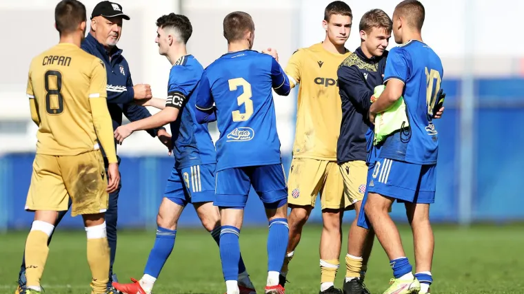 Juniori Dinama i Hajduka odigrali nerije&scaron;eno. Modri na vrhu ljestvice zajedno s Lokomotivom