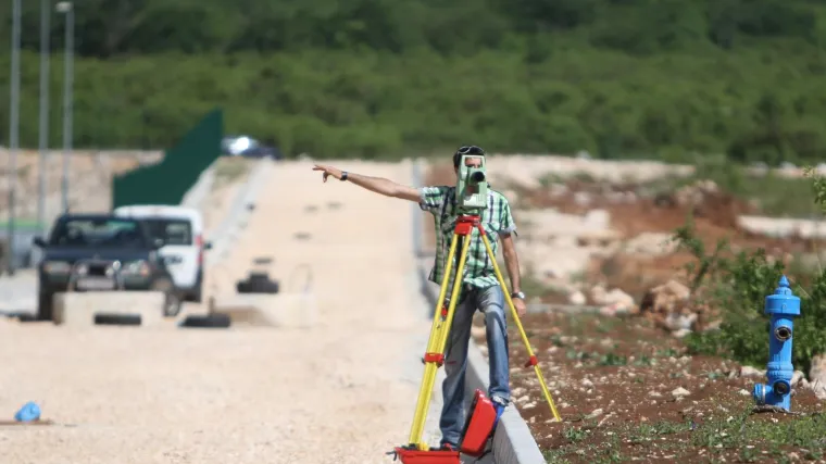 Kreće projekt vrjedniji od Pelje&scaron;kog mosta, a imamo premalo tvrtki ovla&scaron;tenih za to: Očekivano, i toj priči ima sukoba interesa