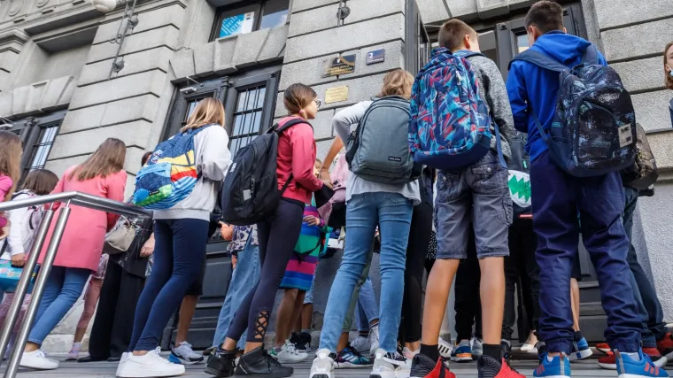 Četvrtina novozaraženih trenutno dolazi iz &scaron;kola. Online nastava održava se u četiri &scaron;kole, a udio cijepljene djece je relativno mali