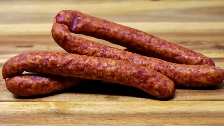 Kako očistiti plijesan sa kobasica?