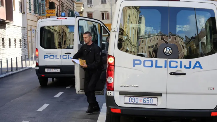 Velika akcija uhićenja u Zagrebu, Splitu i Dubrovniku! 180 policajaca na terenu, vi&scaron;e desetaka privedenih