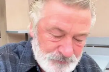 Istražitelji sumnjaju da incident u kojem je Alec Baldwin usmrtio snimateljicu nije bio slučajan!