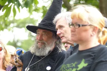 Službeni čarobnjak dobio otkaz jer više nije 'kul': Je li se barem neki političar već pretvorio u žabu?