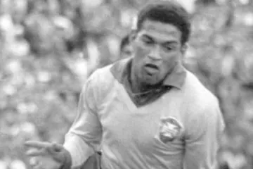 Rođen s deformacijom, ispisao povijest nogometa, a umro kao zaboravljeni heroj: Svijet nije vidio boljeg driblera!