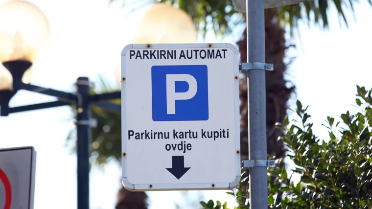 U Zagrebu 70 posto automata nije u funkciji, no Zagrebparking revno dijeli kazne