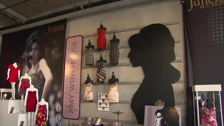 Obožavatelji glazbenice Amy Winheouse mogu kupiti njene privatne stvari: Veliki dio zarade ide u humanitarne svrhe