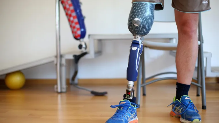 'Najpoznatiji lopov' s nožem upao u kuću i uzeo invalidu protezu. Bacio ju je u smeće